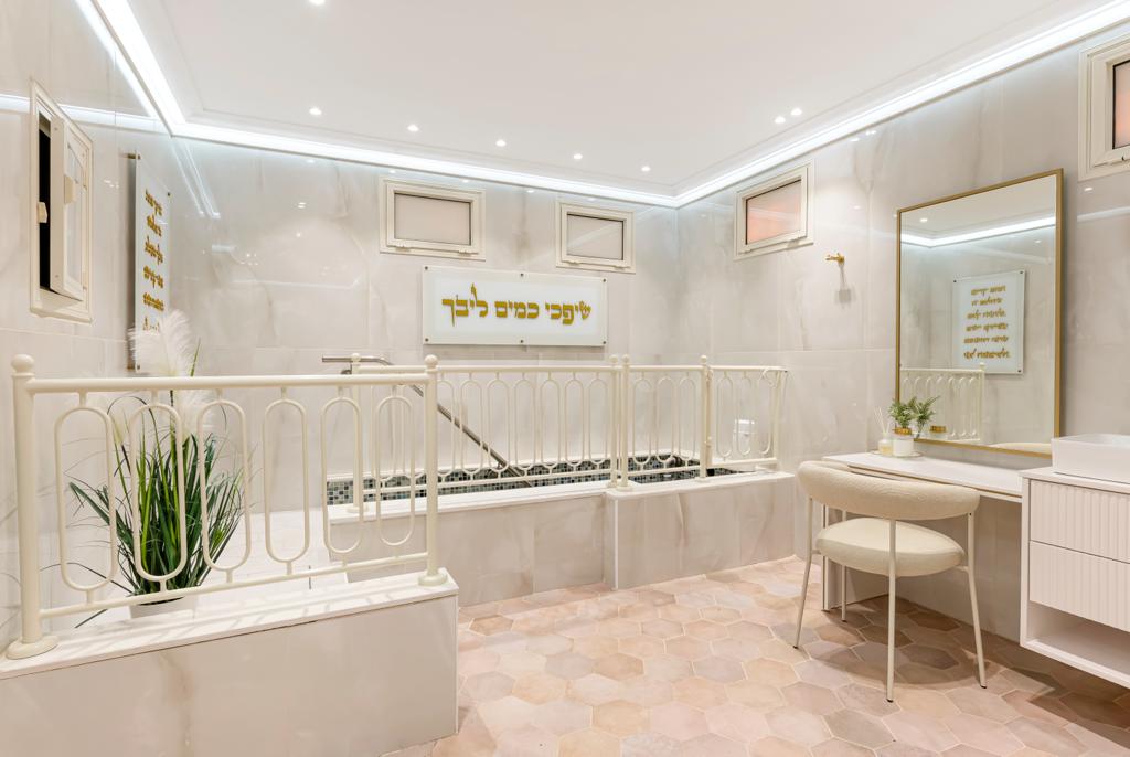 1f04199f C77c 429c 9e6c D582c47a310a
